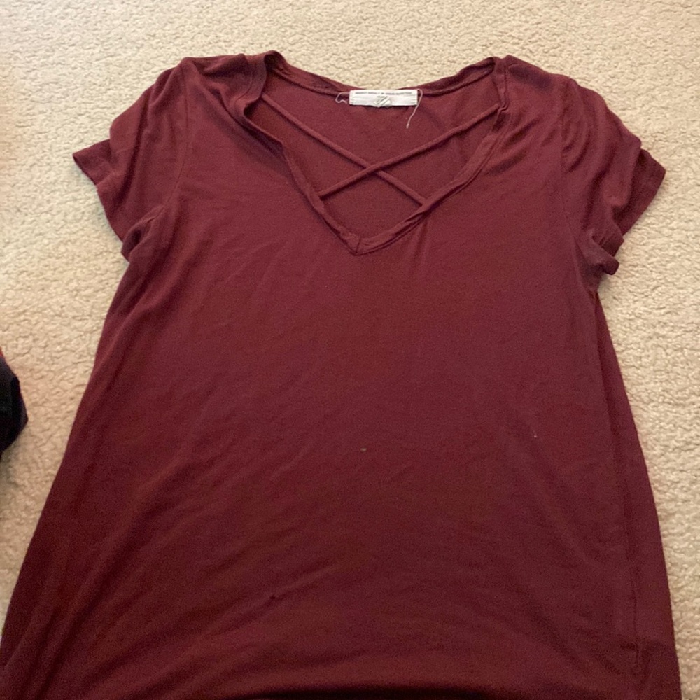 Cross cross front tshirt